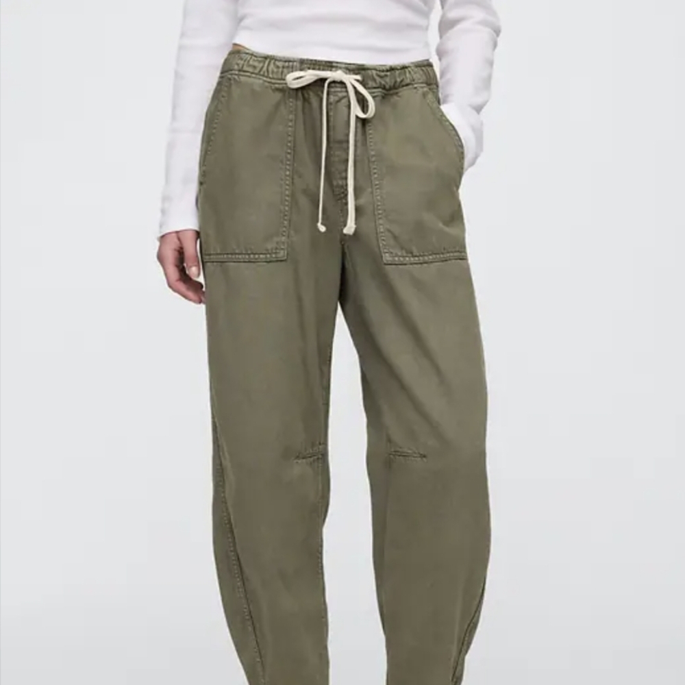 GAP Viral Barrel Pull On Jeans